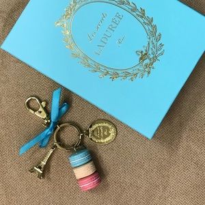 Ladurée Paris Macaroon Charm